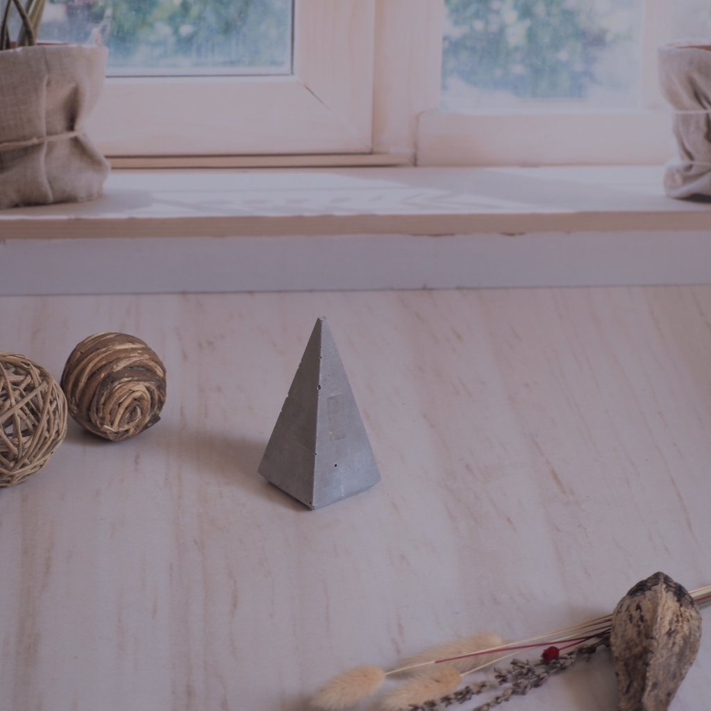 Obelisco Pequeño 8 cms