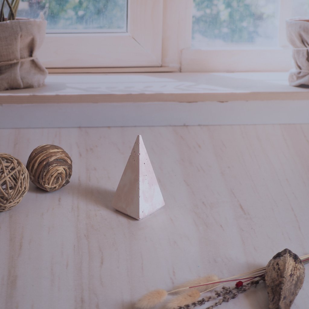 Obelisco Pequeño 8 cms