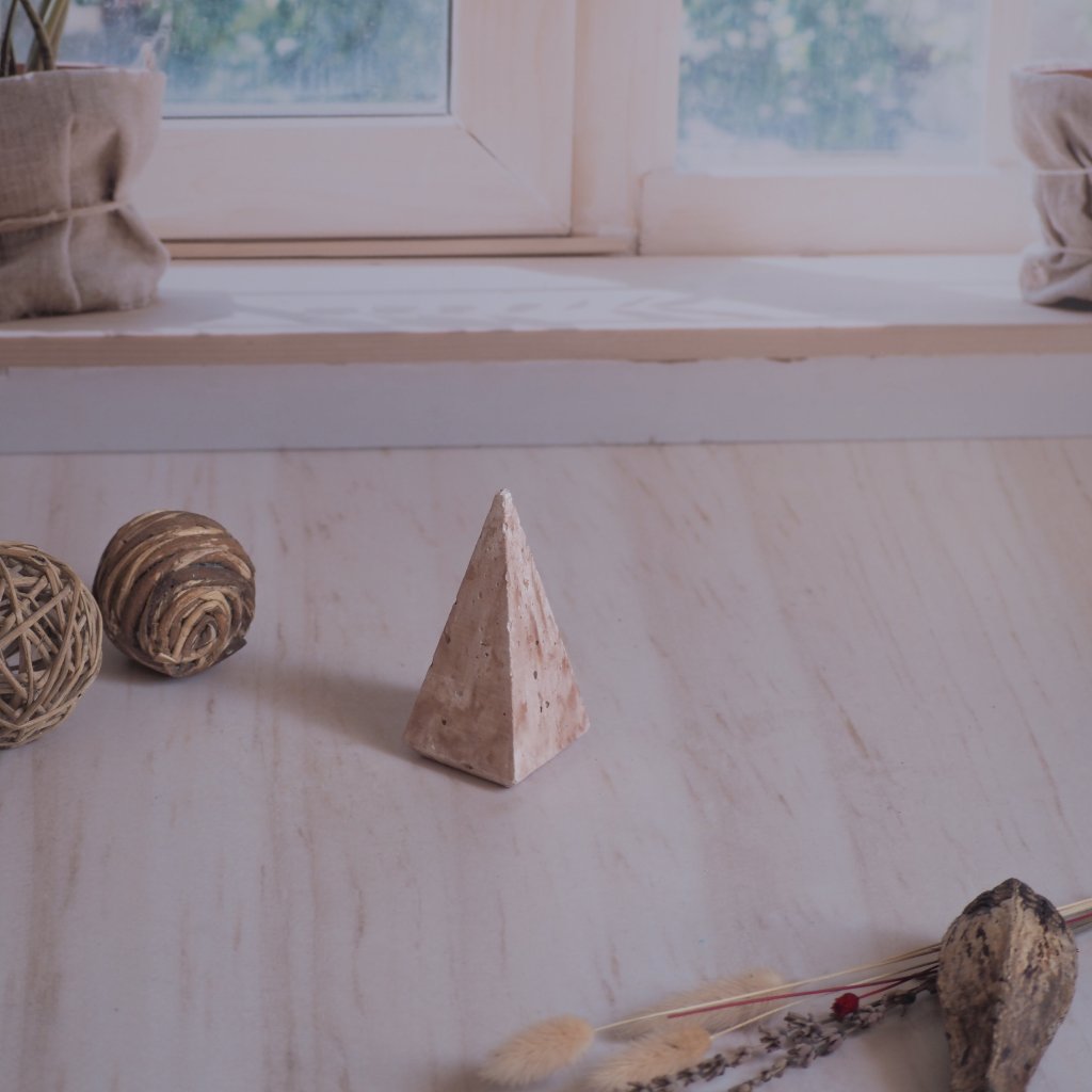 Obelisco Pequeño 8 cms